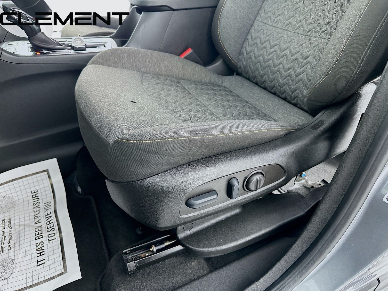 used 2023 Chevrolet Equinox car, priced at $19,299