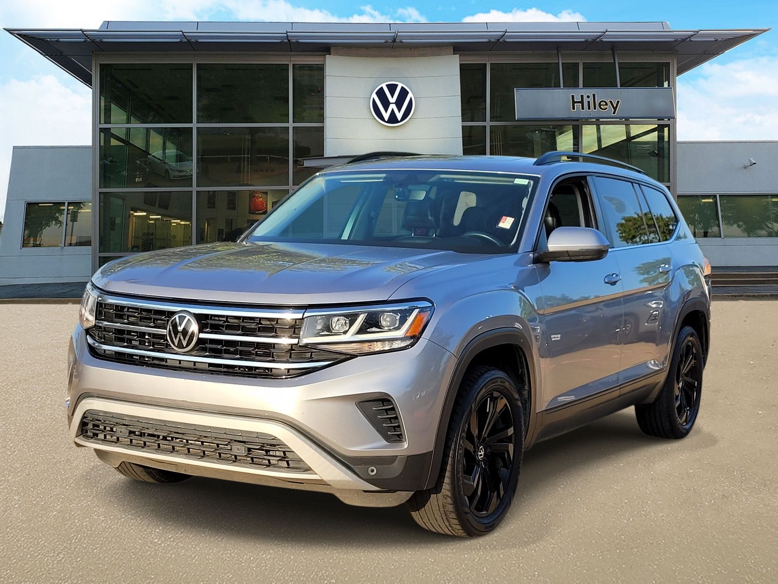2022 Volkswagen Atlas 3.6L V6 SE w/Technology