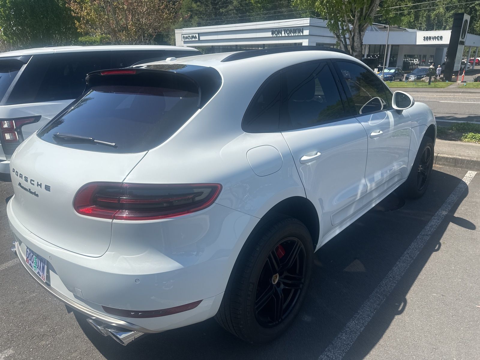 View vehicle photo 3