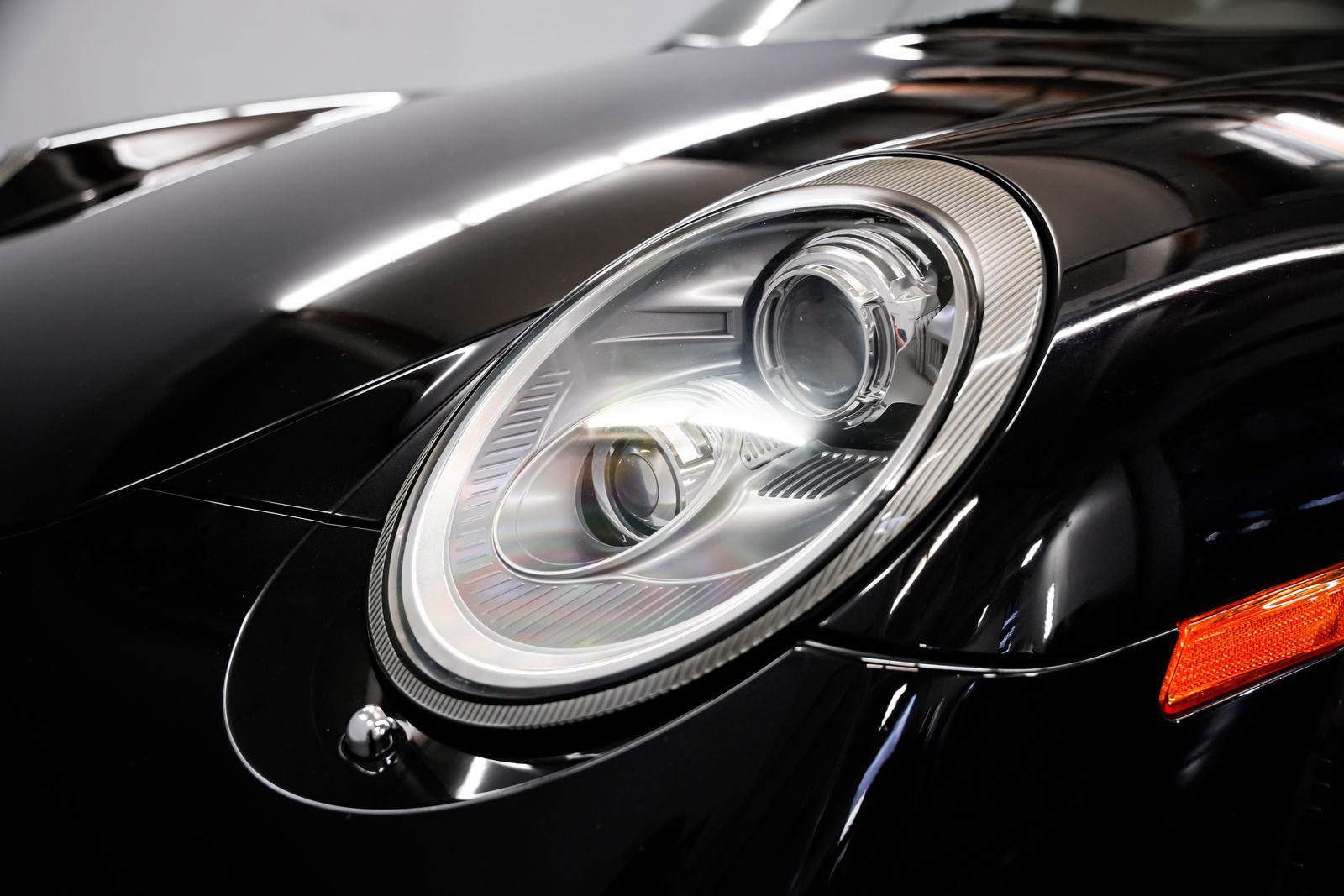 2011 Porsche 911 Carrera S — photo 28