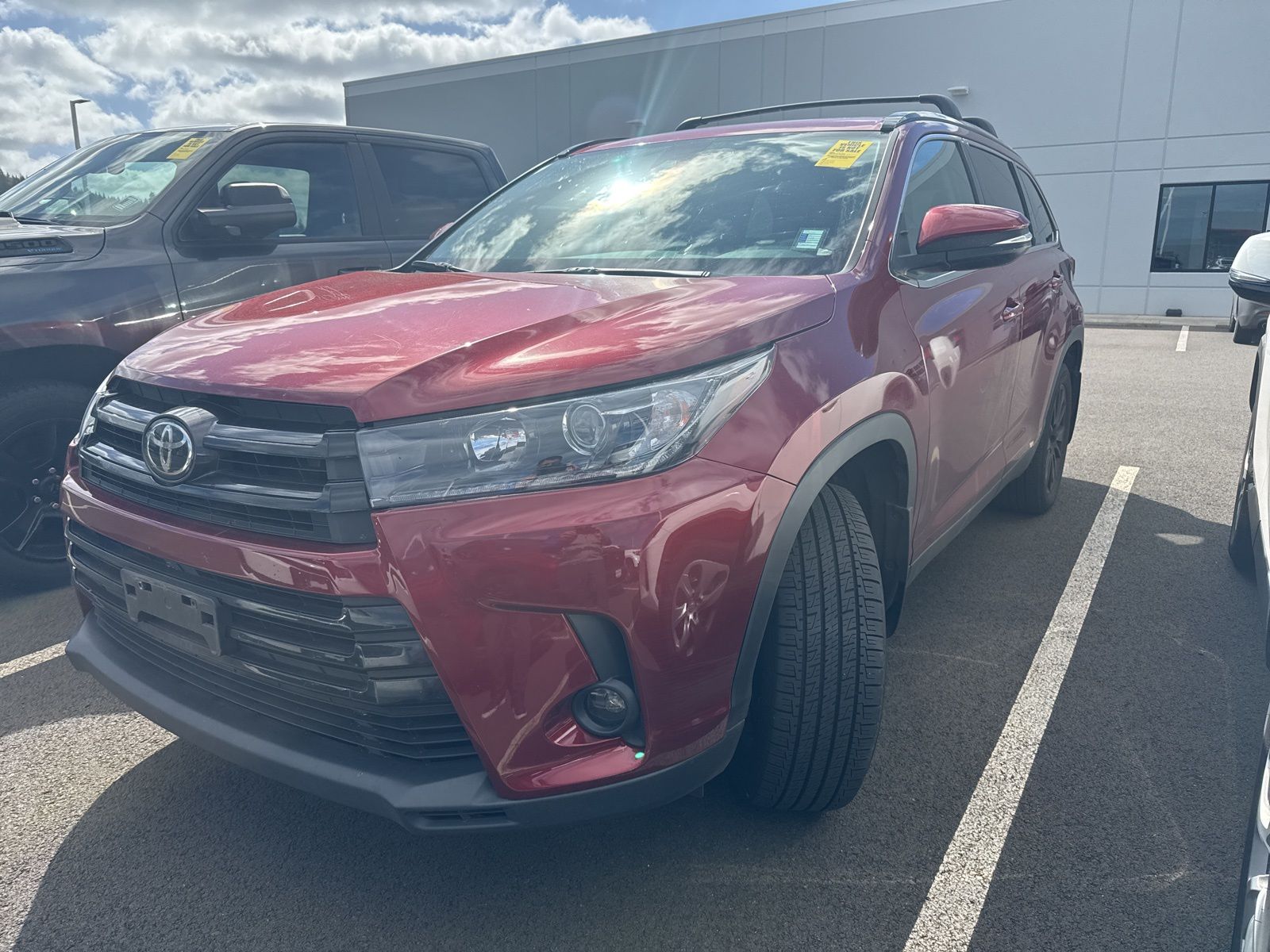Salsa Red Pearl 2019 Toyota Highlander SE AWD SUV / Crossover All-Wheel Drive 8-Speed Automatic
