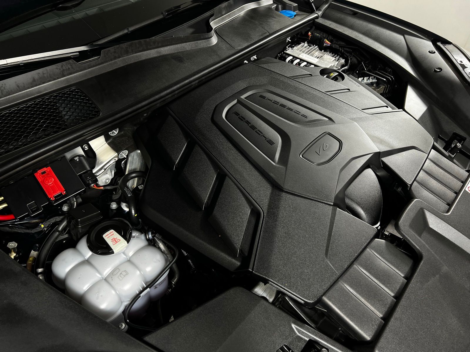 Thumbnail: 2024 Porsche  - 10