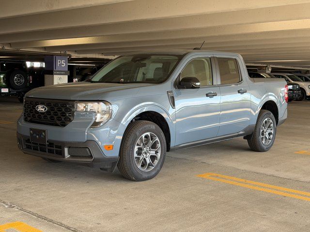 New 2025 Azure Gray Metallic Tri-Coat Ford XLT image 3