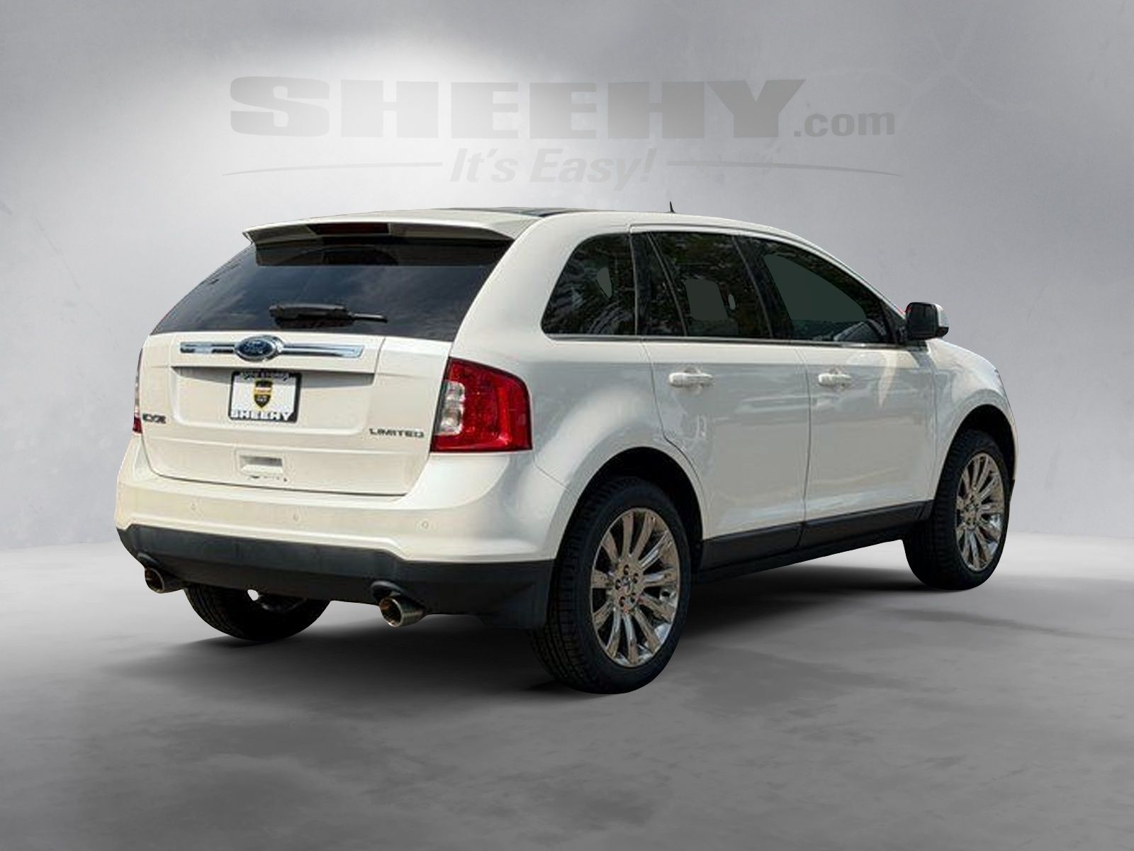 Used 2011 White Platinum Clearcoat Metallic Ford Limited image 12