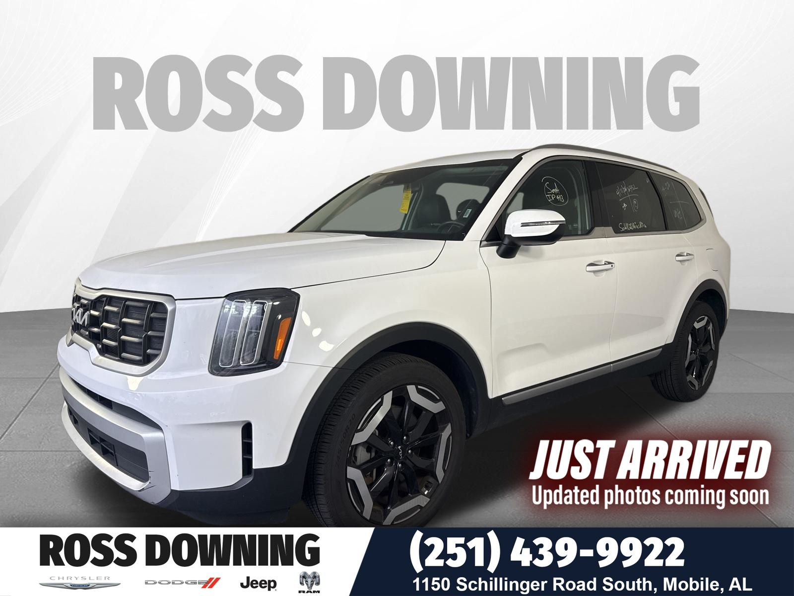 Glacial White Pearl 2025 Kia Telluride S FWD SUV / Crossover Front-Wheel Drive 8-Speed Automatic