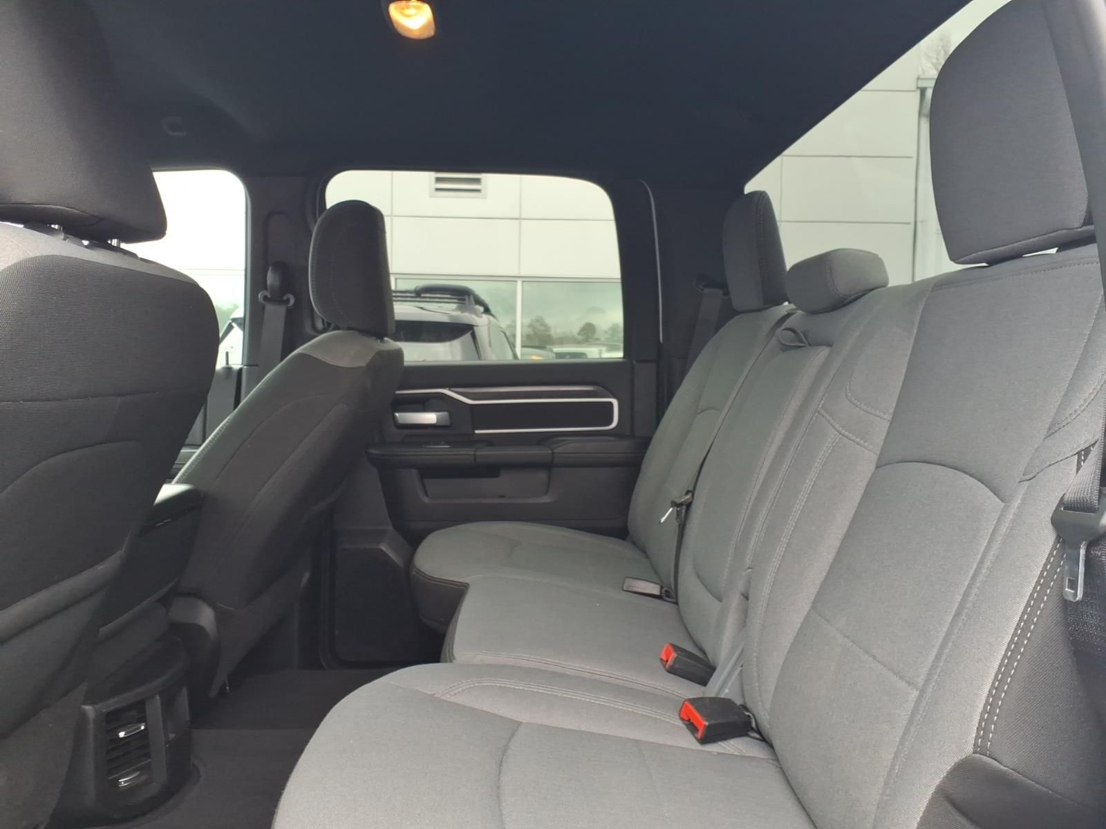 2024 RAM 3500 Big Horn Crew Cab LB DRW 4WD