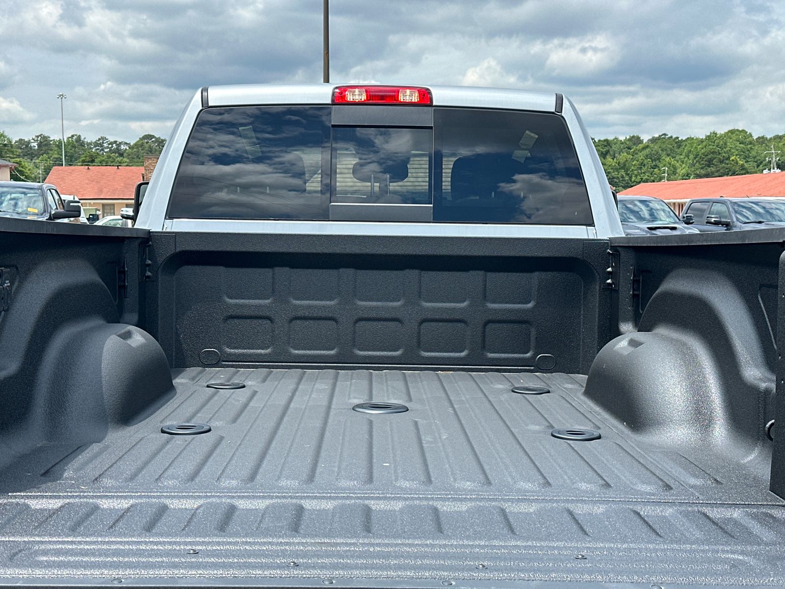 New 2026 Silver-Zynith Exterior Paint RAM Tradesman image 19