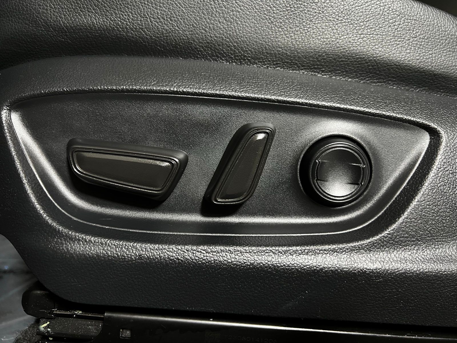 Thumbnail: 2023 Toyota Camry - 14