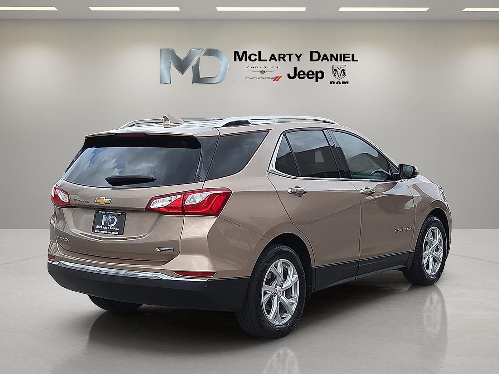 View vehicle photo 5