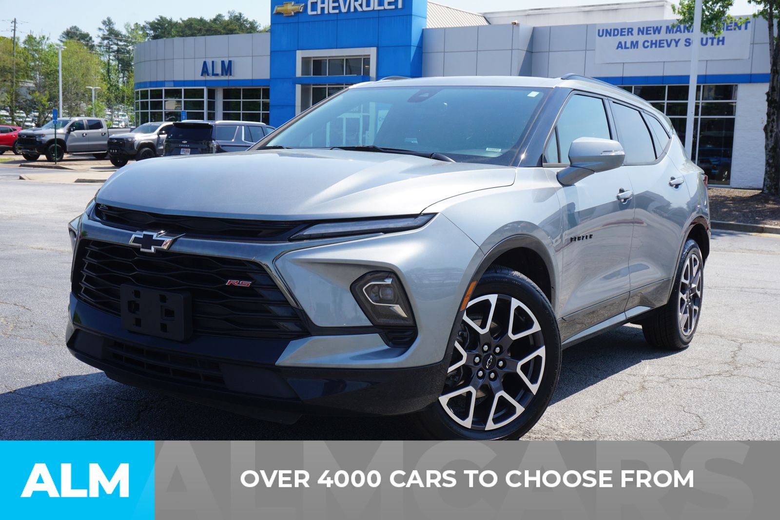Used 2025 Gray Chevrolet RS image 3