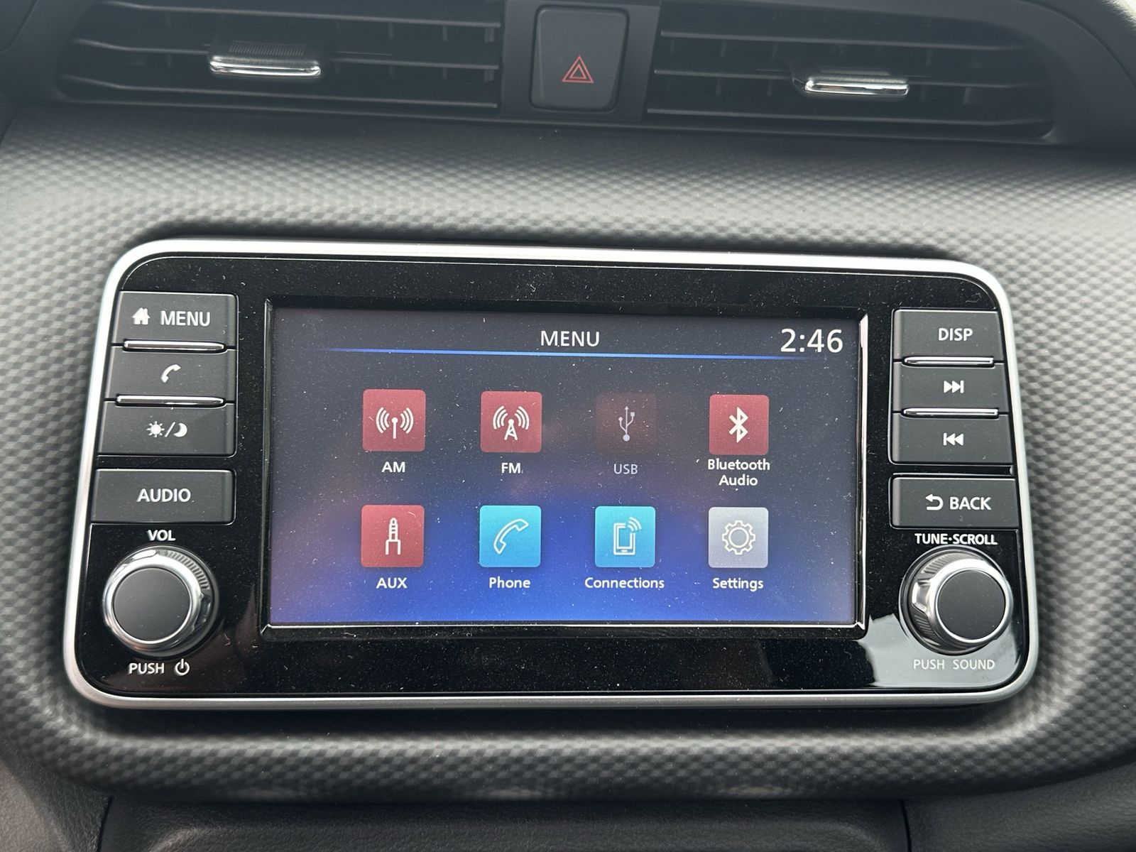 2025 Nissan Kicks Play S photo 4