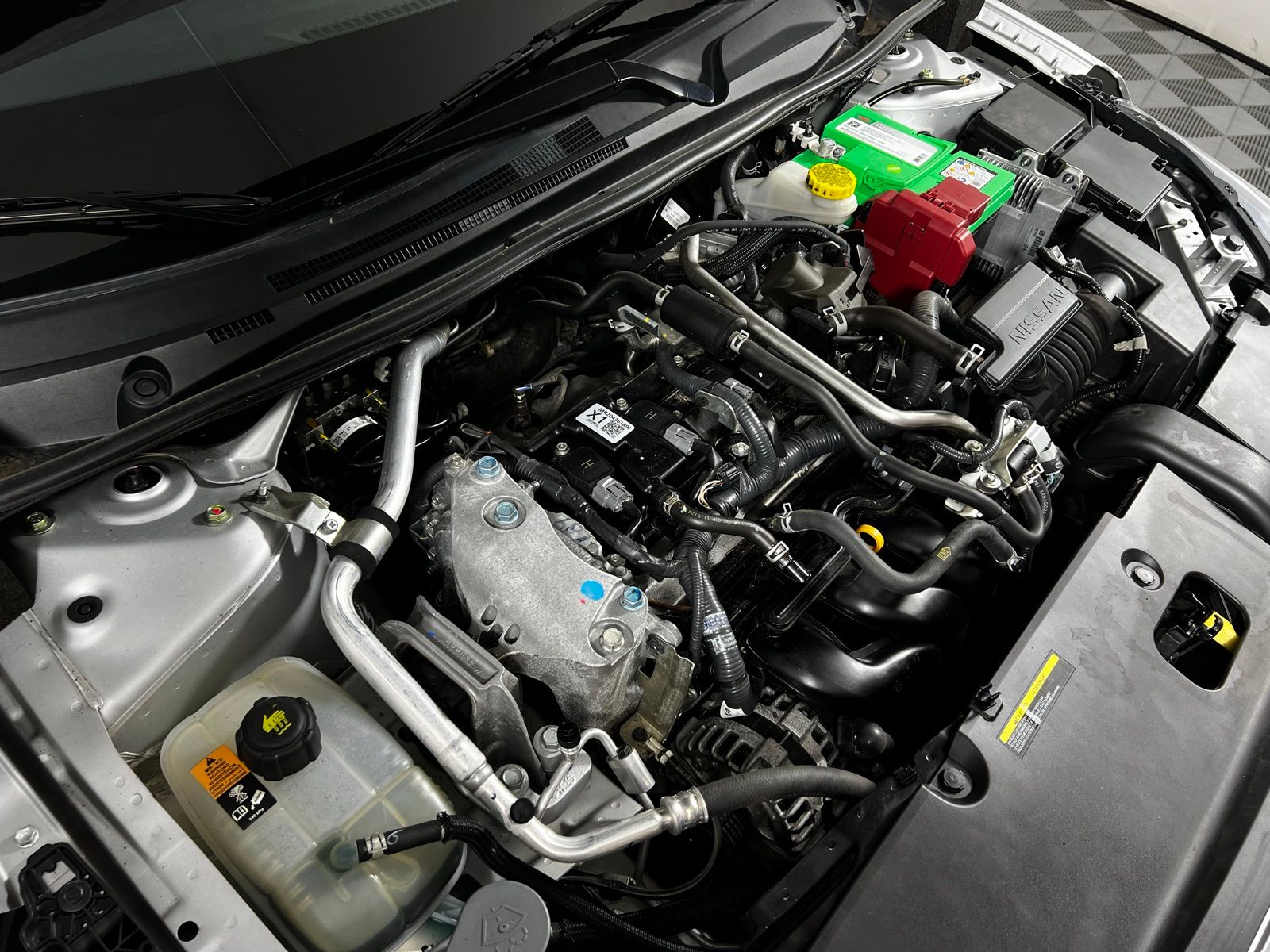 2022 Nissan Sentra SV 10