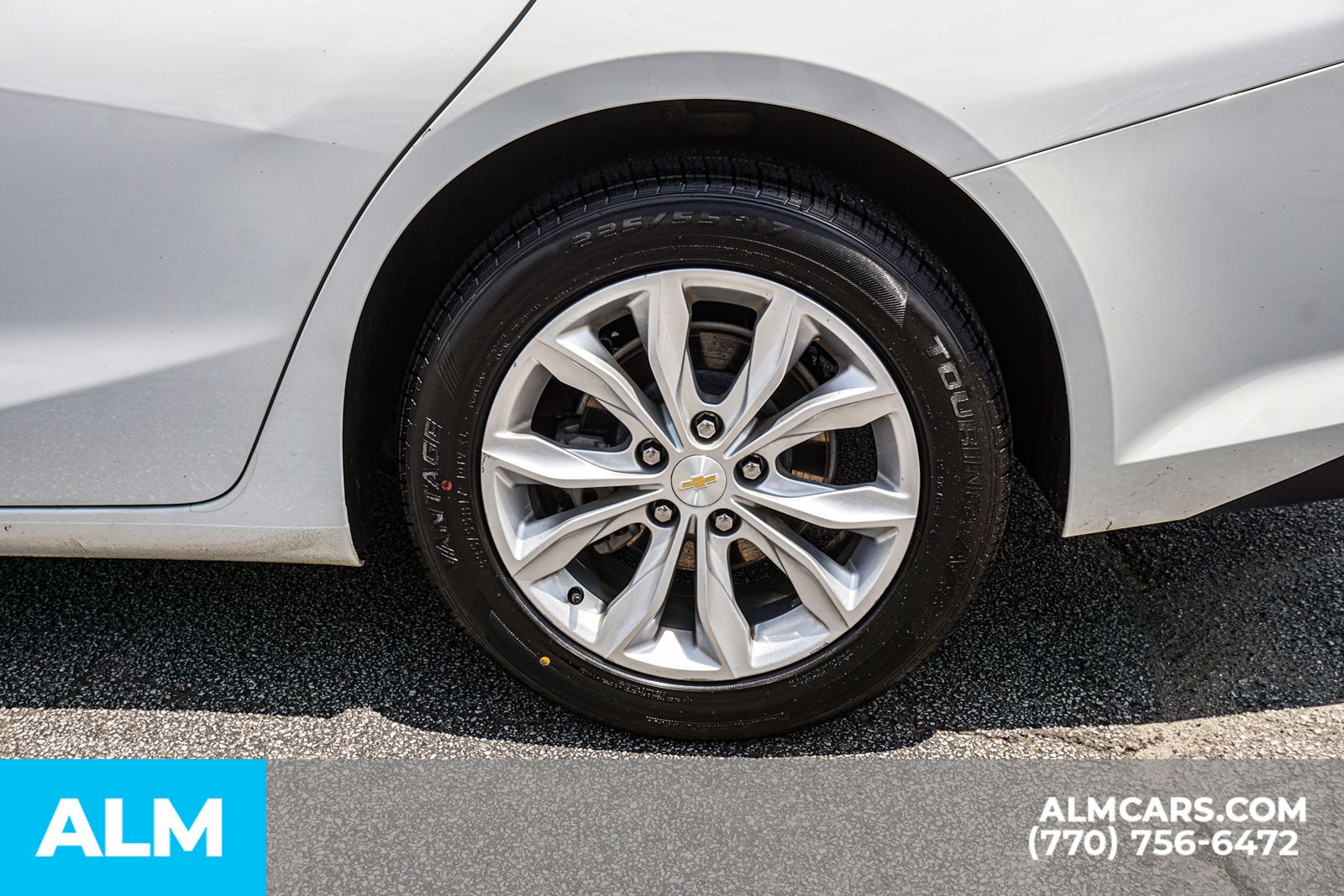 Used 2024 White Chevrolet LT image 16