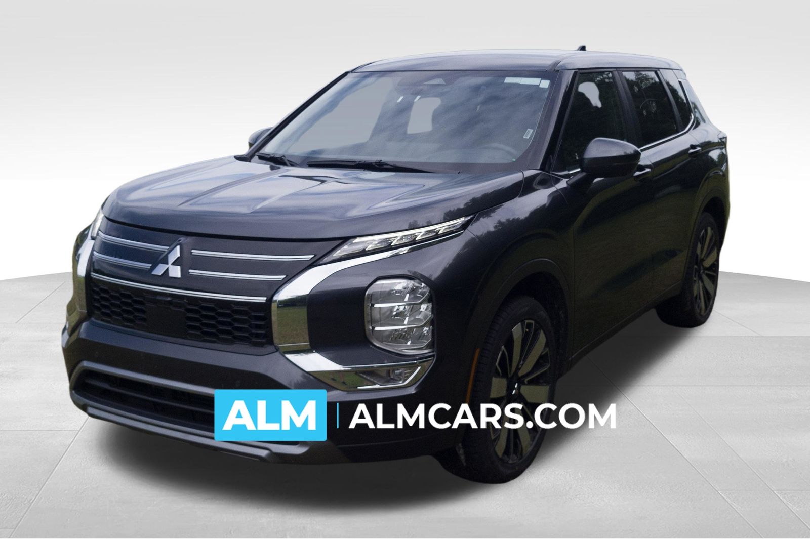 2025 Mitsubishi Outlander SE 2WD's photo