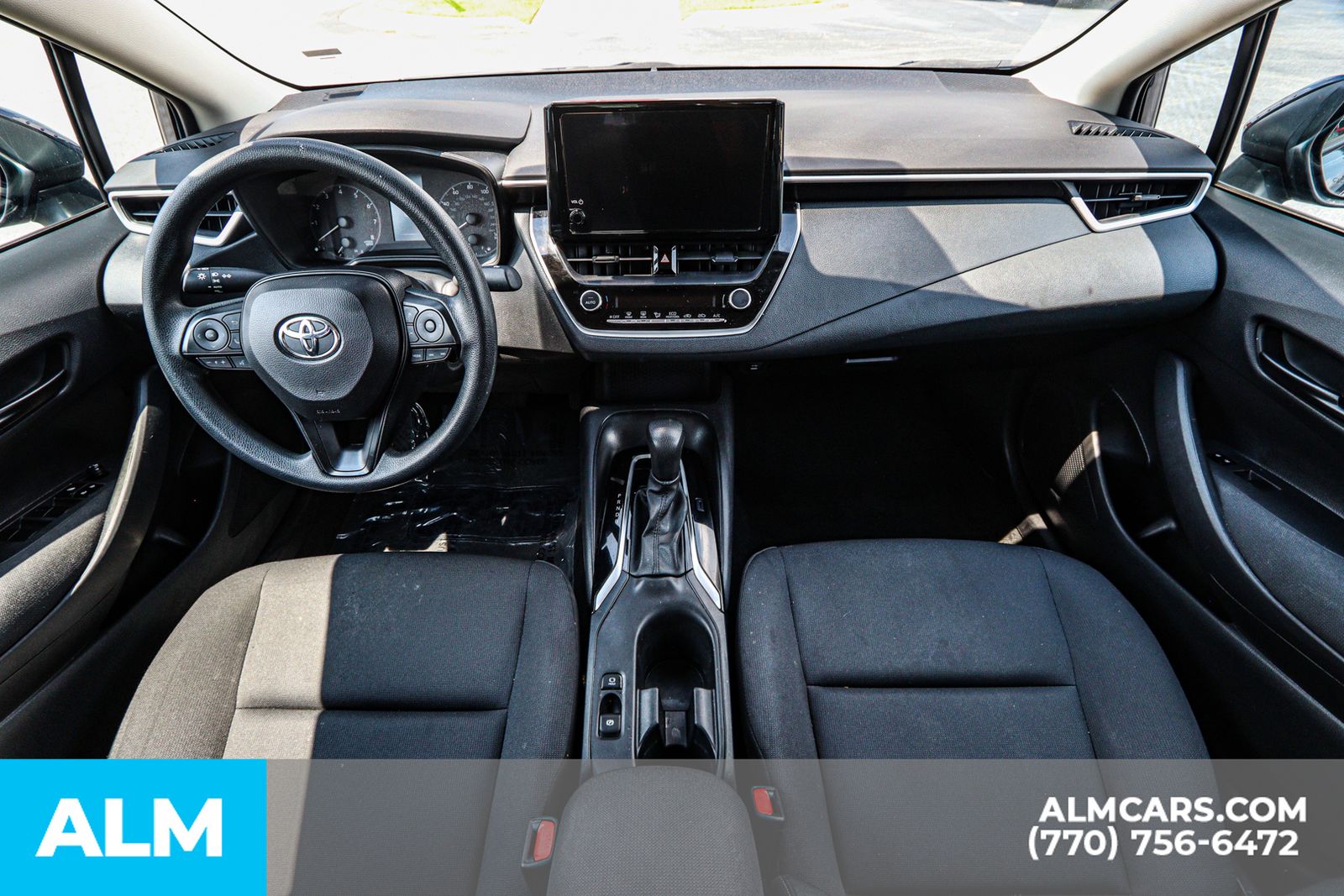 2023 Toyota Corolla LE photo 28