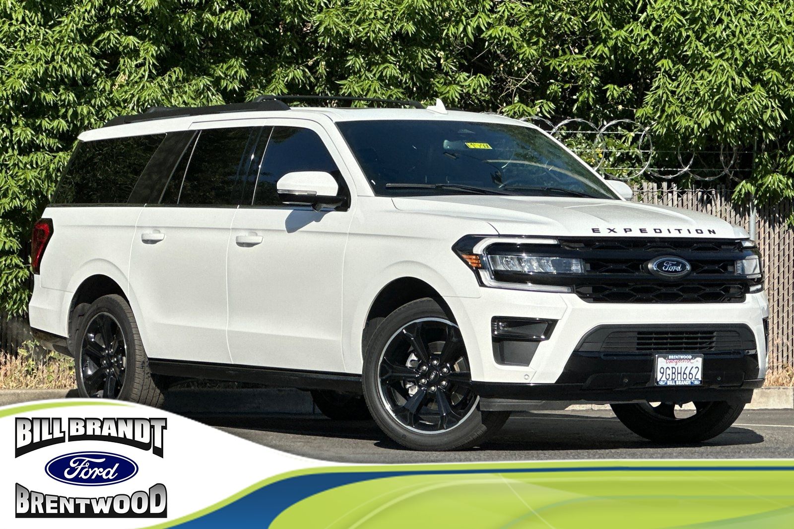 White Metallic 2023 Ford Expedition MAX Limited RWD SUV / Crossover 4X2 Automatic