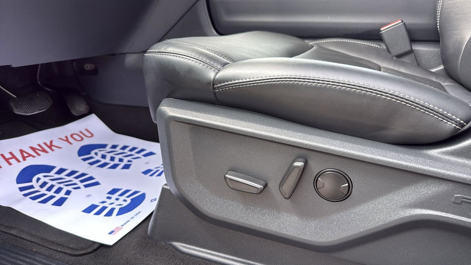 Used Car 2025 Ford Expedition  Platinum For Sale Under $80,000 In Austin, Texas