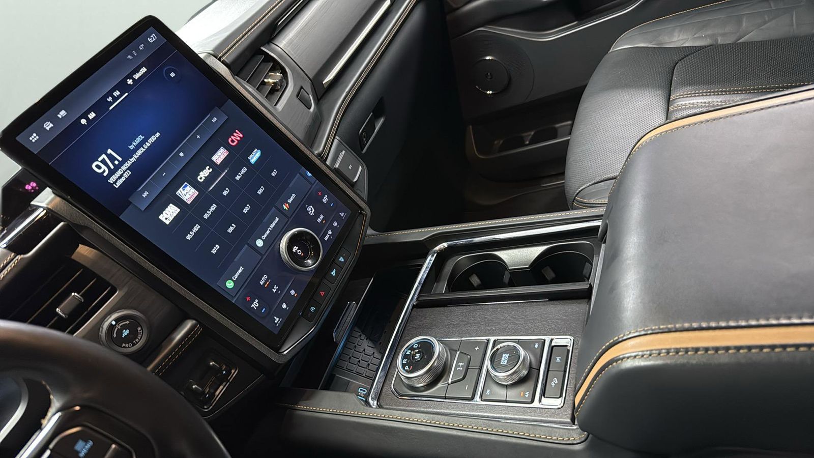 Used Car 2023 Ford Expedition  Platinum For Sale Under $60,000 In Austin, Texas