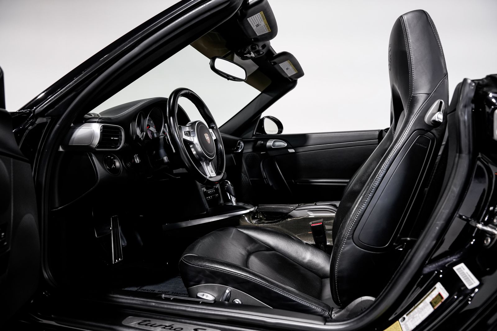2011 Porsche 911 Turbo S — photo 20