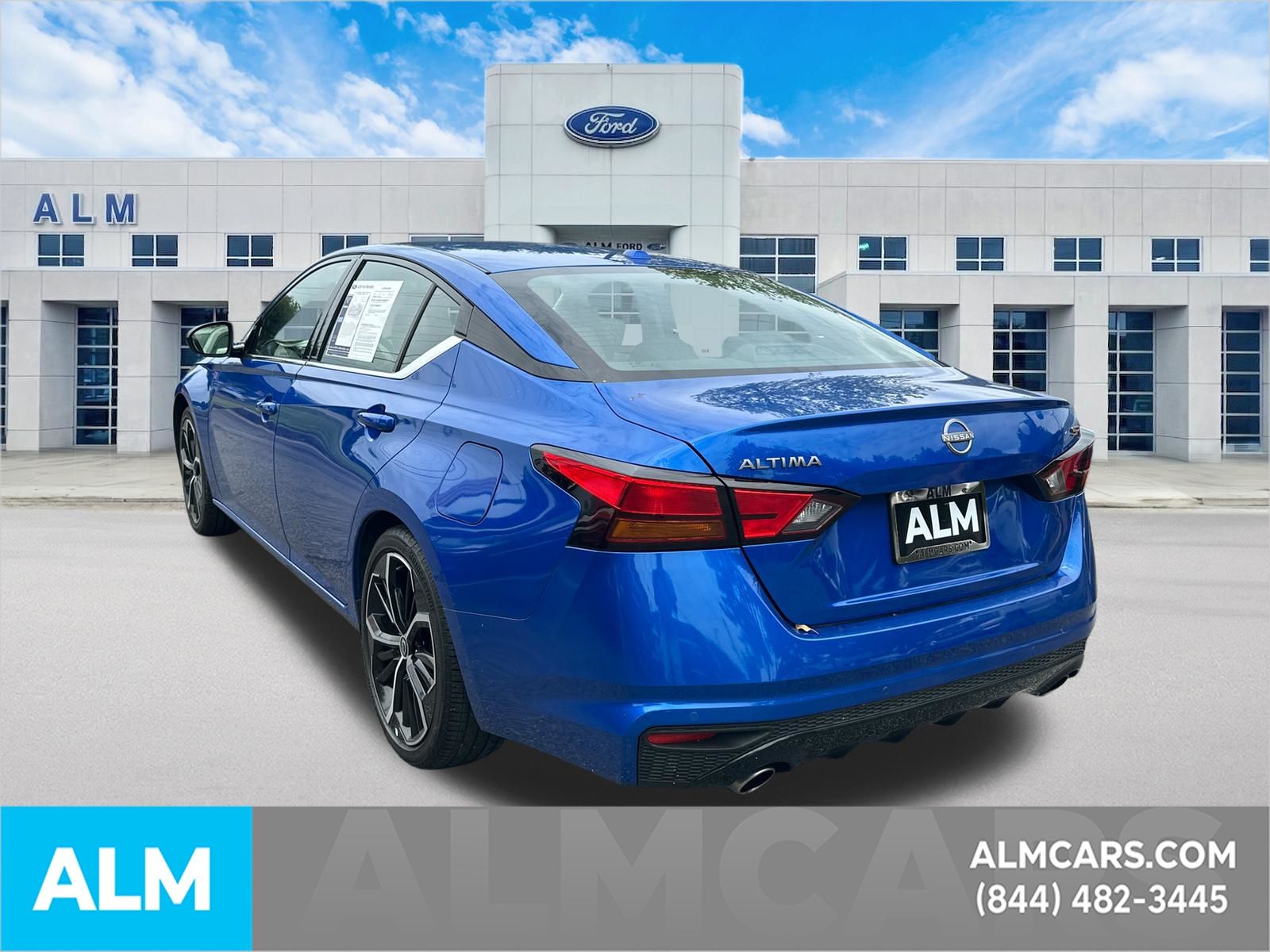 Used 2025 Blue Nissan 2.5 SR image 8