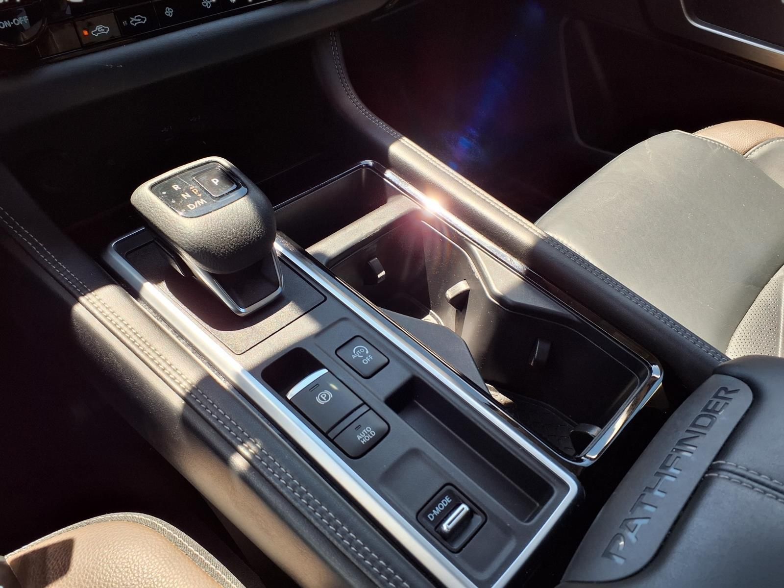 2023 Nissan Pathfinder Platinum White at Central Houston Nissan