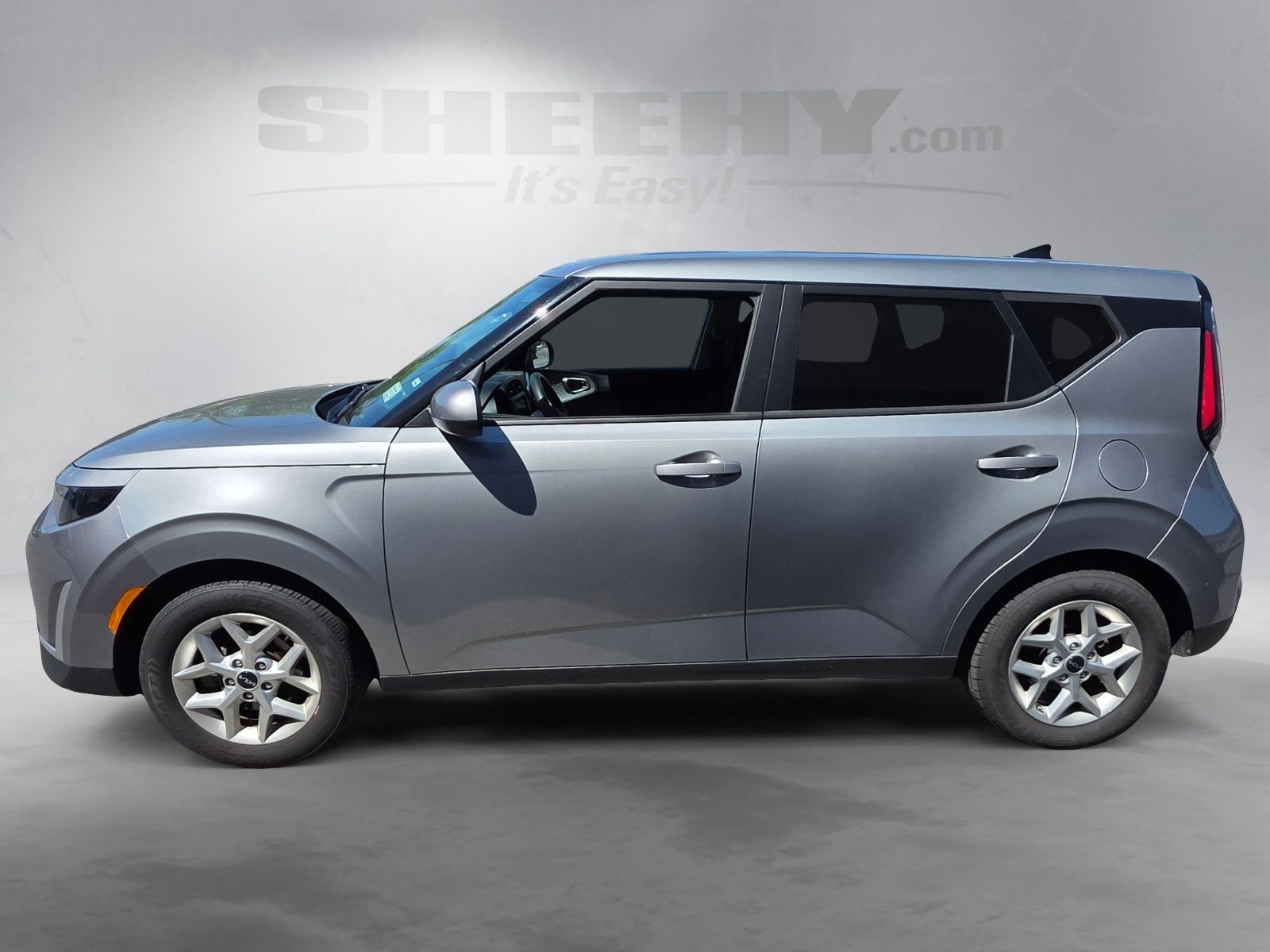 Used 2024 Gray Kia LX image 15