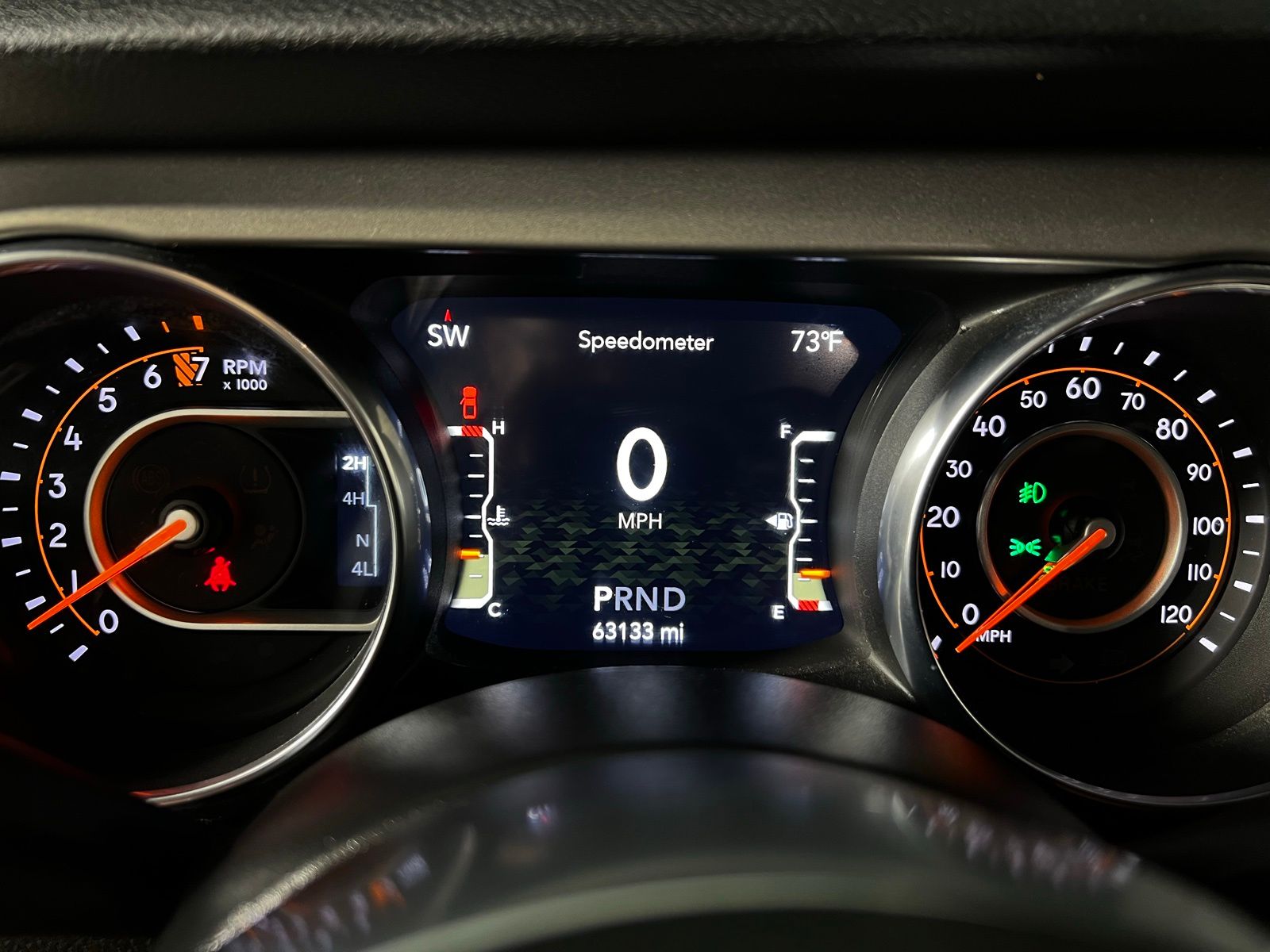 Thumbnail: 2020 Jeep Gladiator - 15