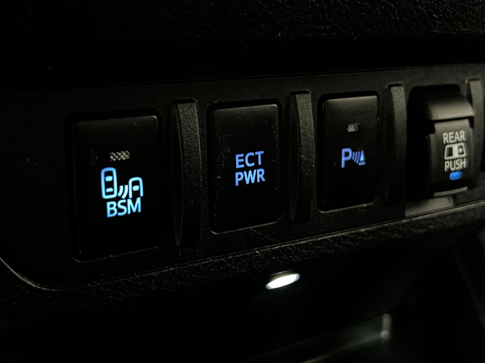 Thumbnail: 2023 Toyota Tacoma - 22