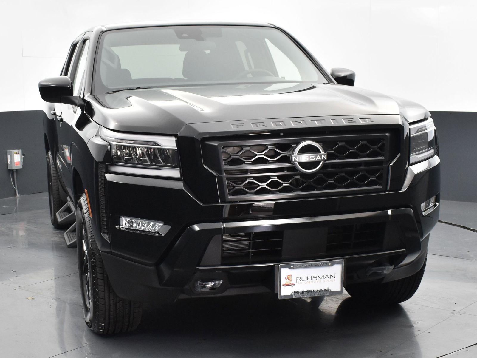 2023 Nissan Frontier SV 8