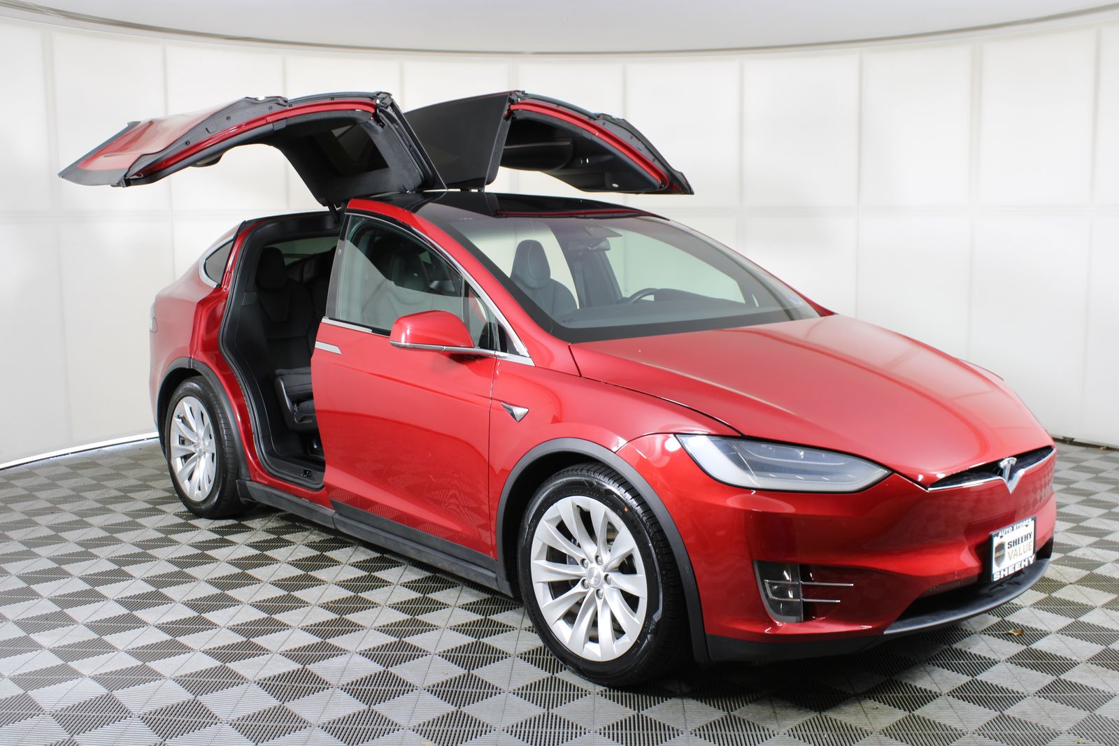 View vehicle photo 2