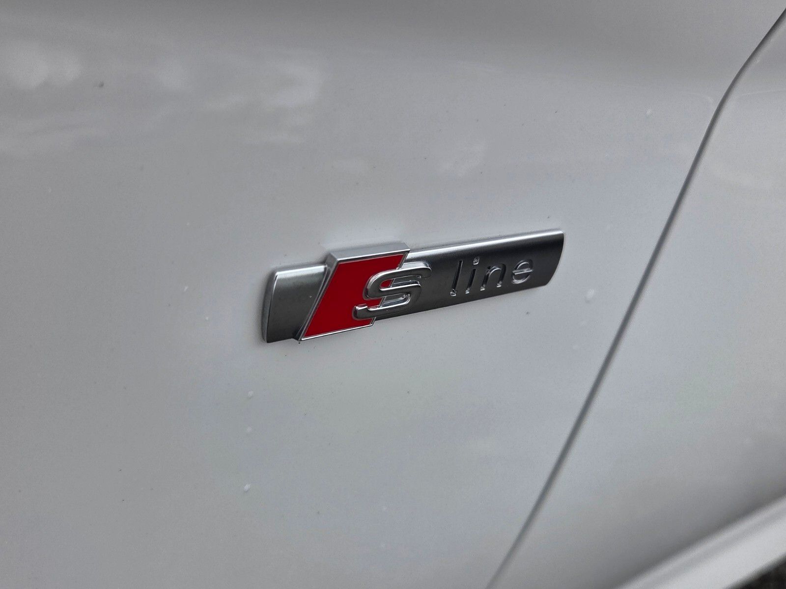 Used 2025 White Audi  image 20