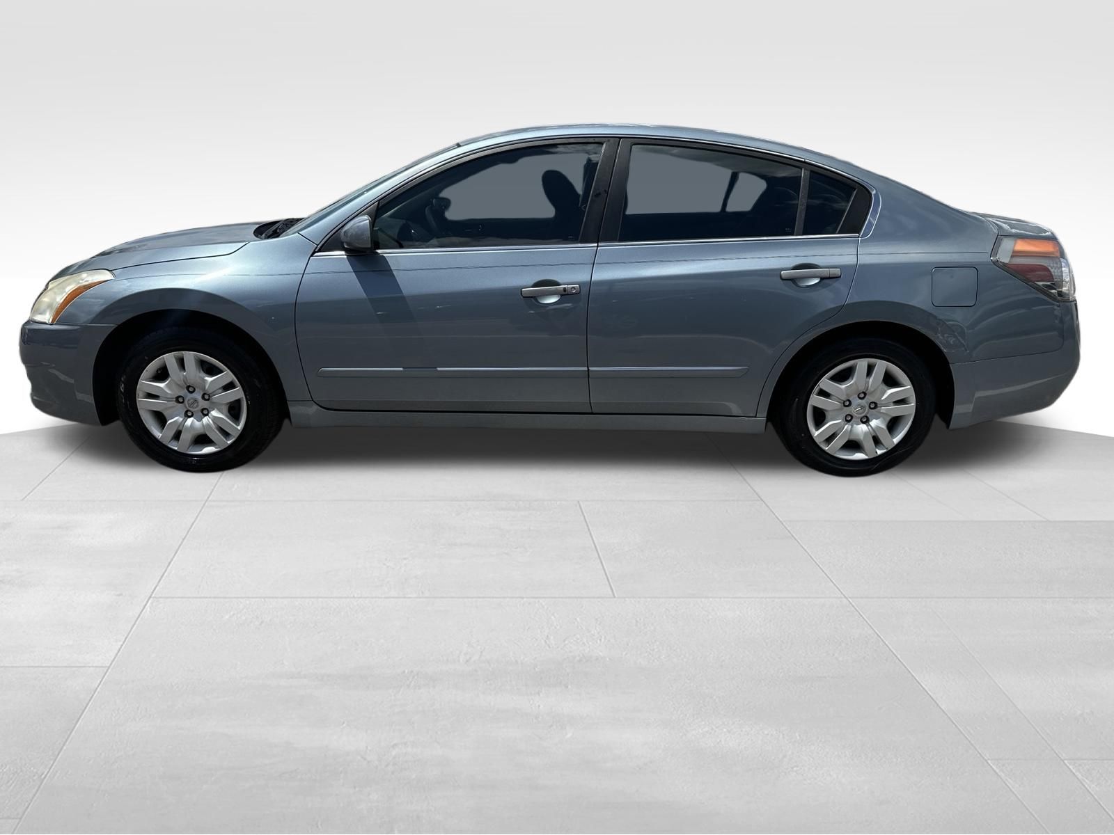 Used Car 2010 Nissan Altima  2.5 S For Sale Under $10,000 In Austin, Texas