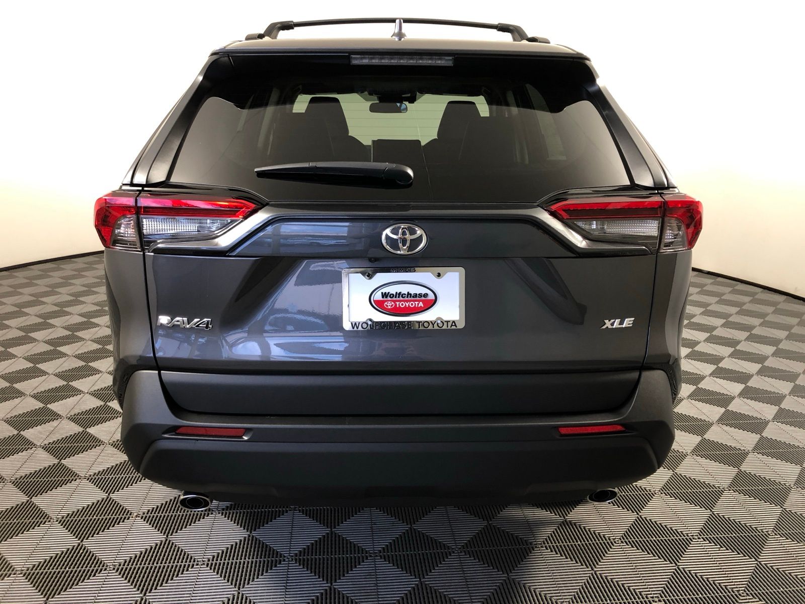 2025 Toyota RAV4 XLE Premium 6