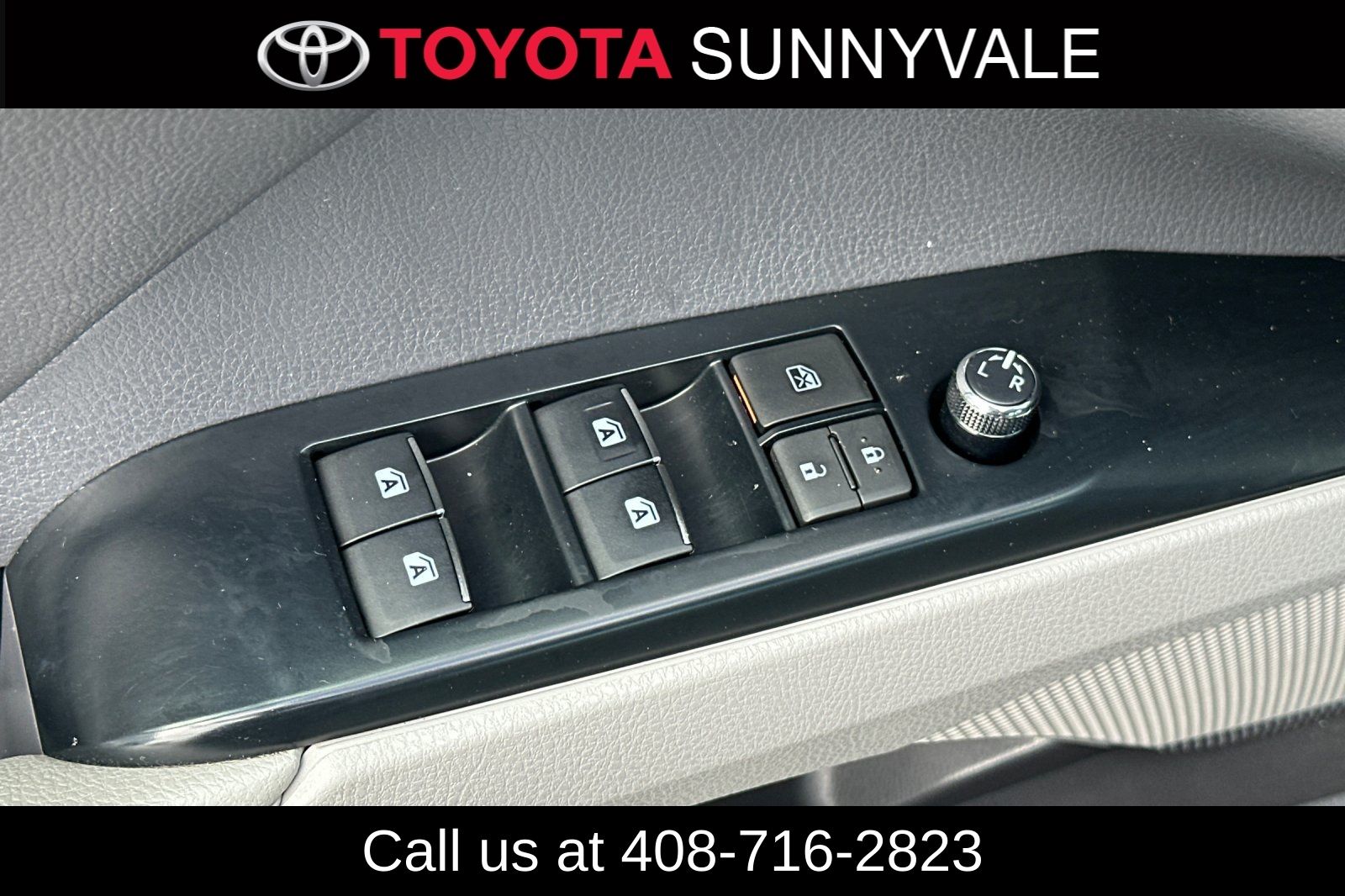 Used 2020 Toyota Camry Hybrid Sedan