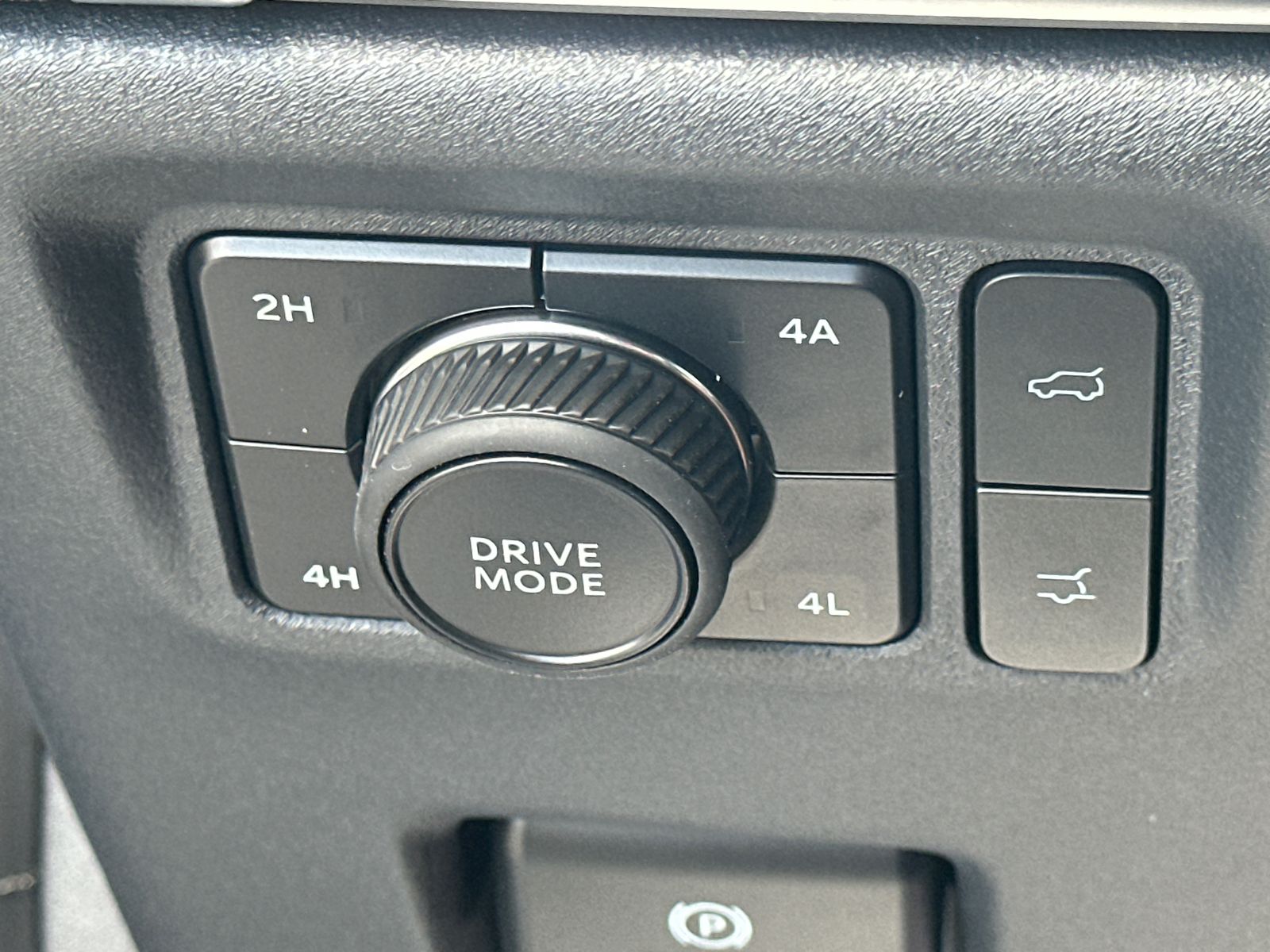 New 2026 Glacier Gray Metallic Tri-Coat Ford Platinum® image 34