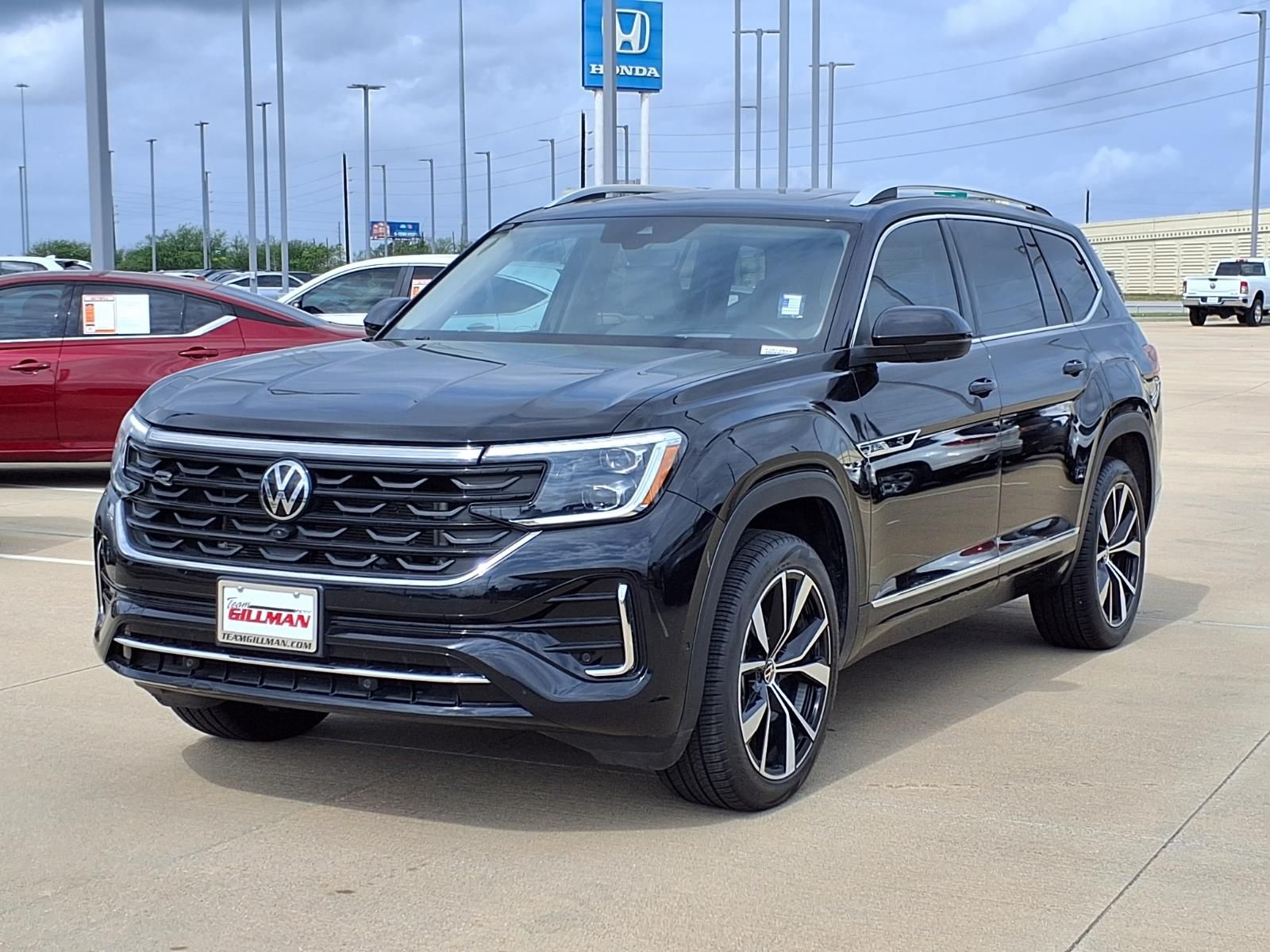 View vehicle photo 4