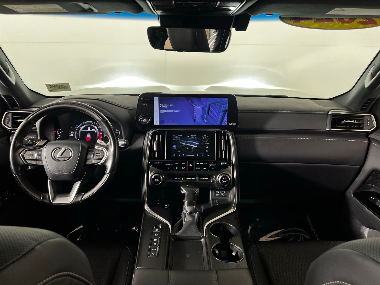 Thumbnail: 2024 Lexus LX - 30