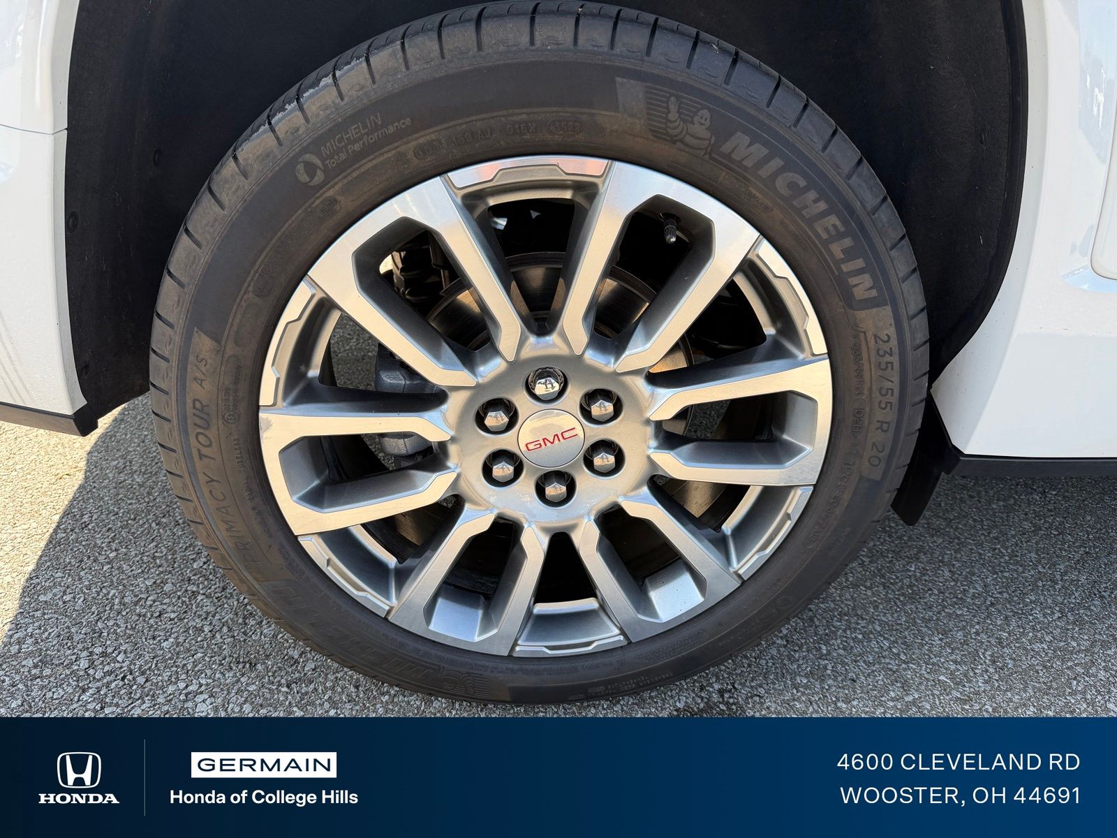 Used 2023 White GMC Denali image 6