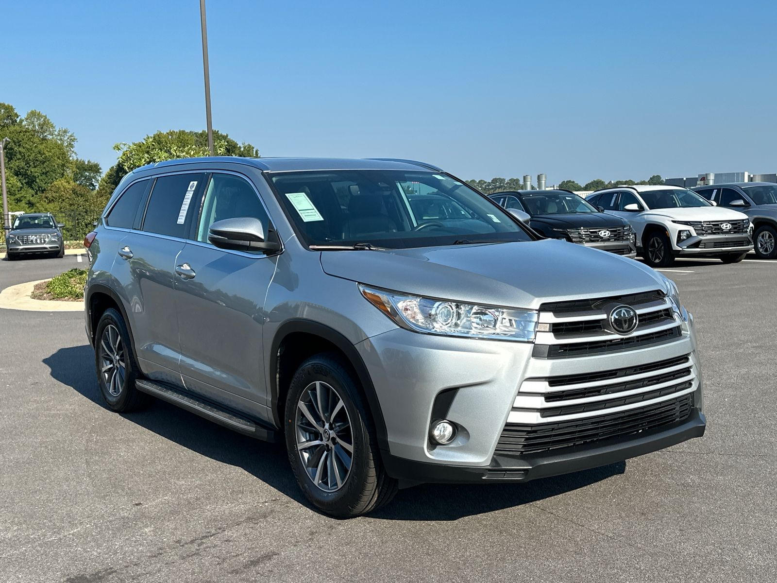 2018 Toyota Highlander Plata (Celestial Silver Metallic) SUV/Crossover Tracción delantera 8 velocidades Automática