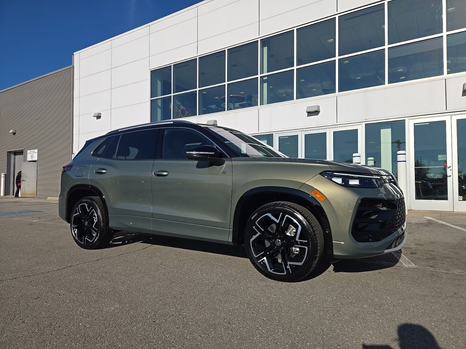 new 2026 Volkswagen Tiguan car, priced at $46,527
