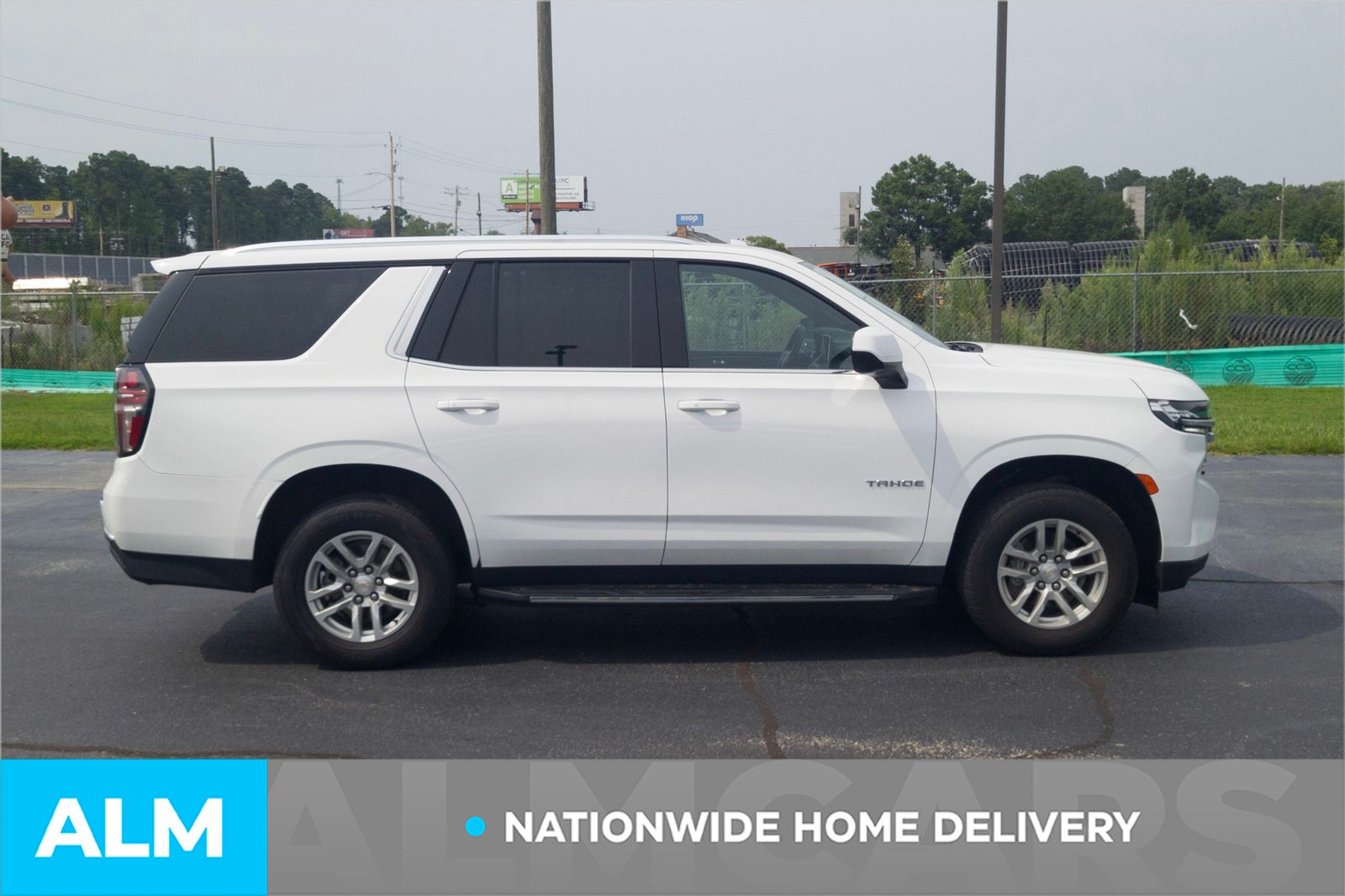 Used 2024 Summit White Chevrolet LT image 4