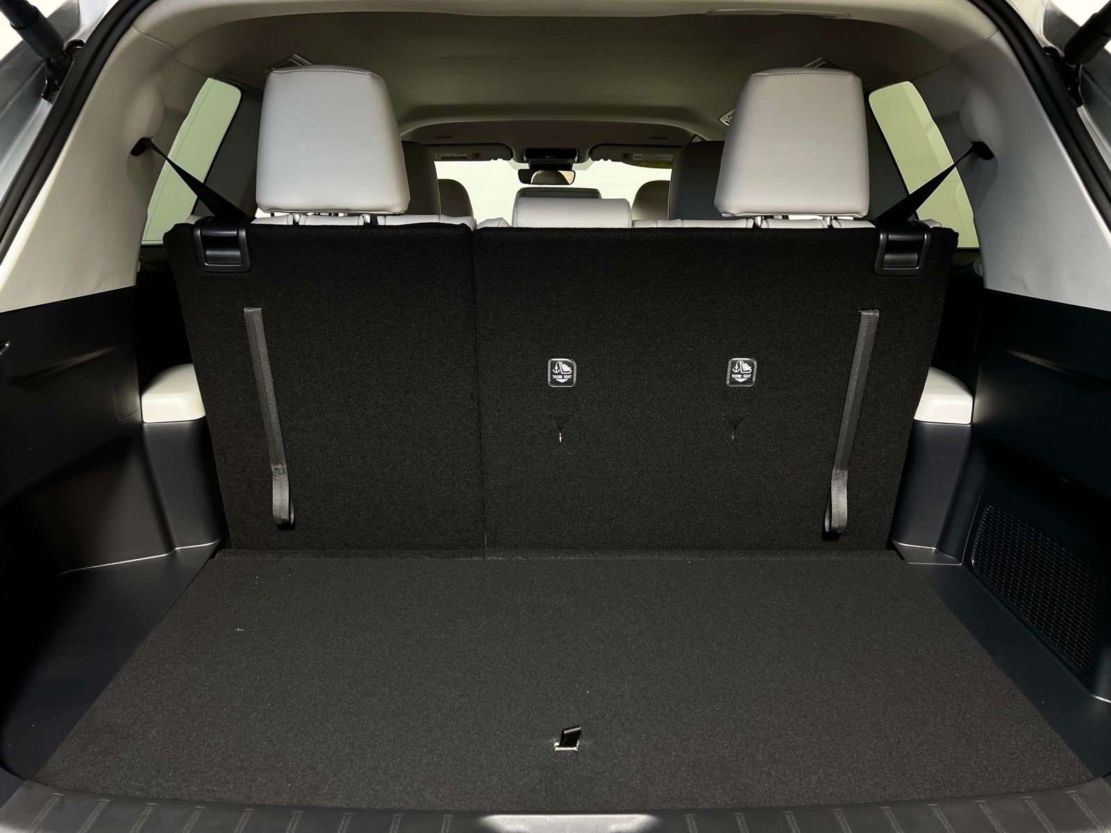 Thumbnail: 2026 Toyota Grand Highlander - 26