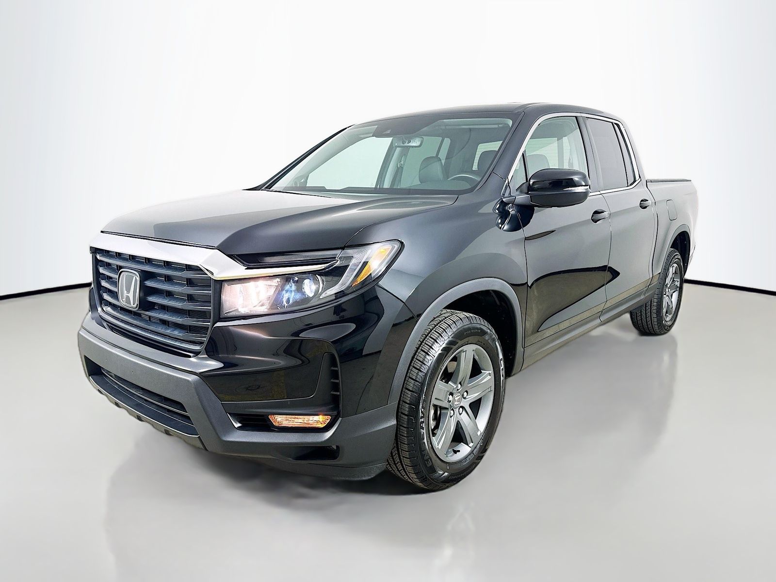 Crystal Black Pearl 2023 Honda Ridgeline RTL AWD Pickup Truck All-Wheel Drive 9-Speed Automatic