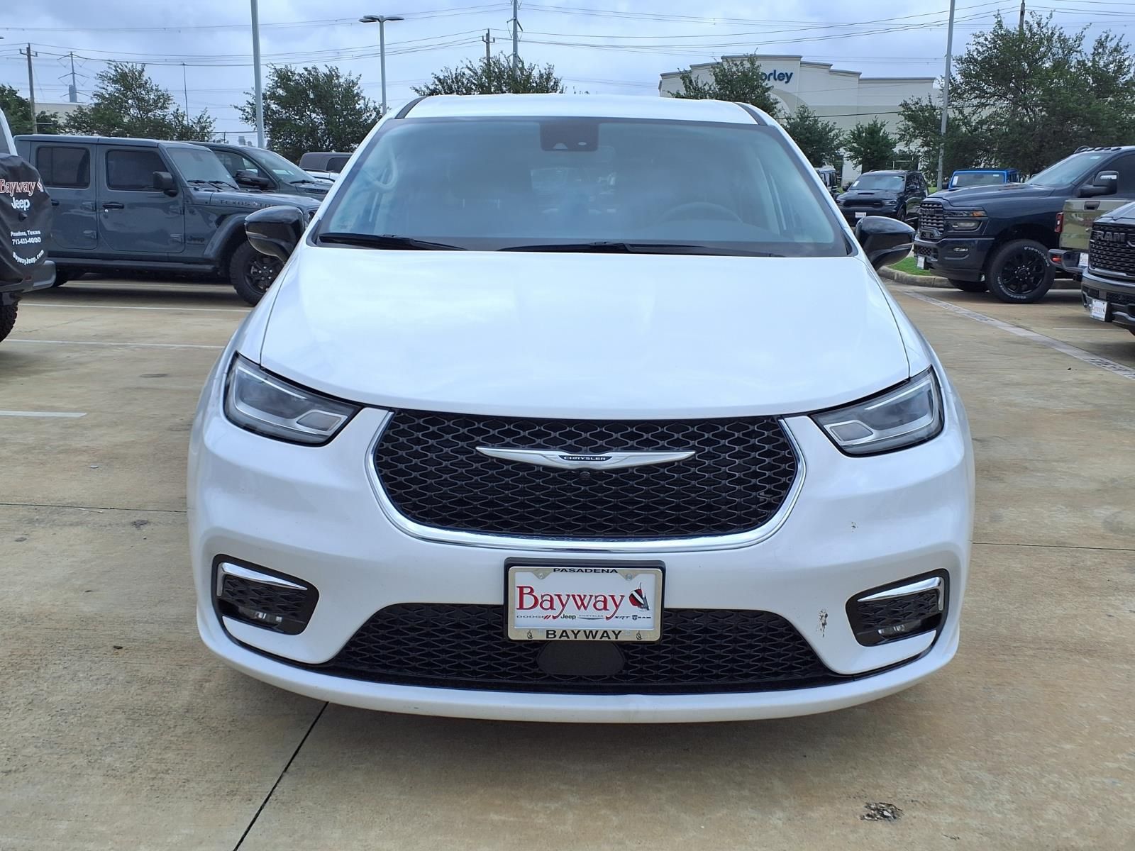 2024 Chrysler Pacifica Touring L - 1