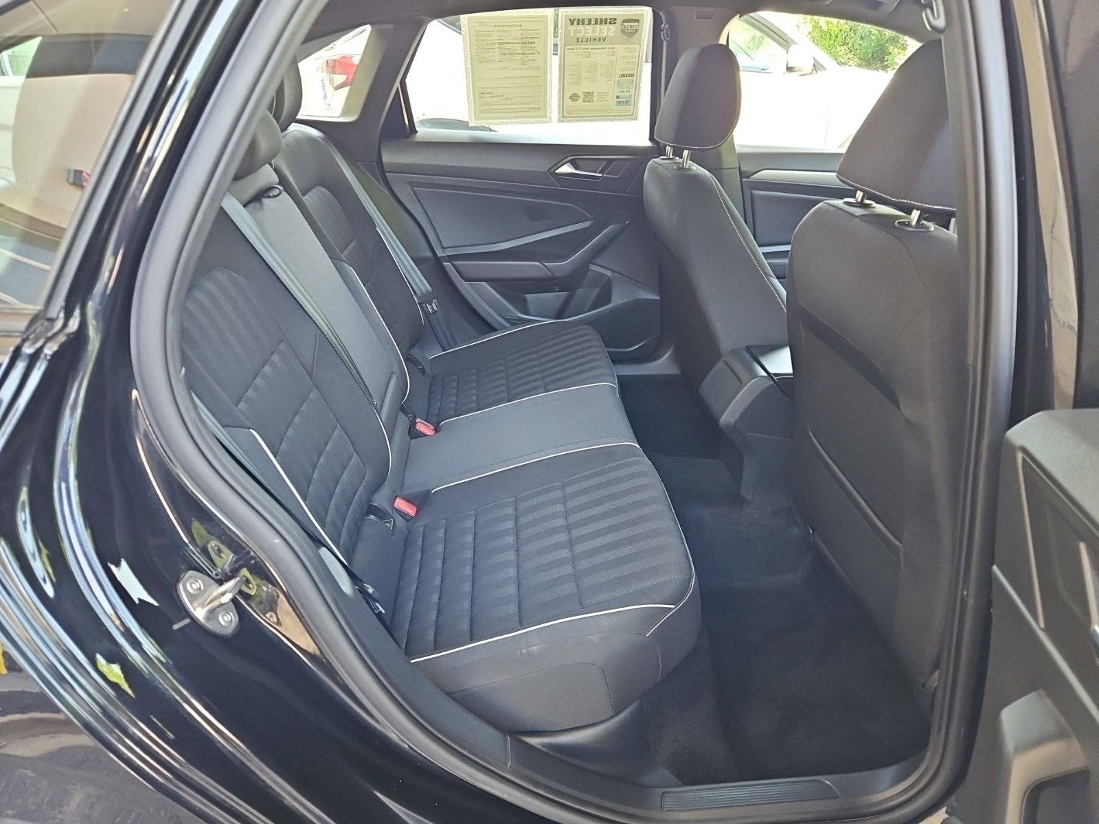 Used 2023 Black Volkswagen 1.5T Sport image 7