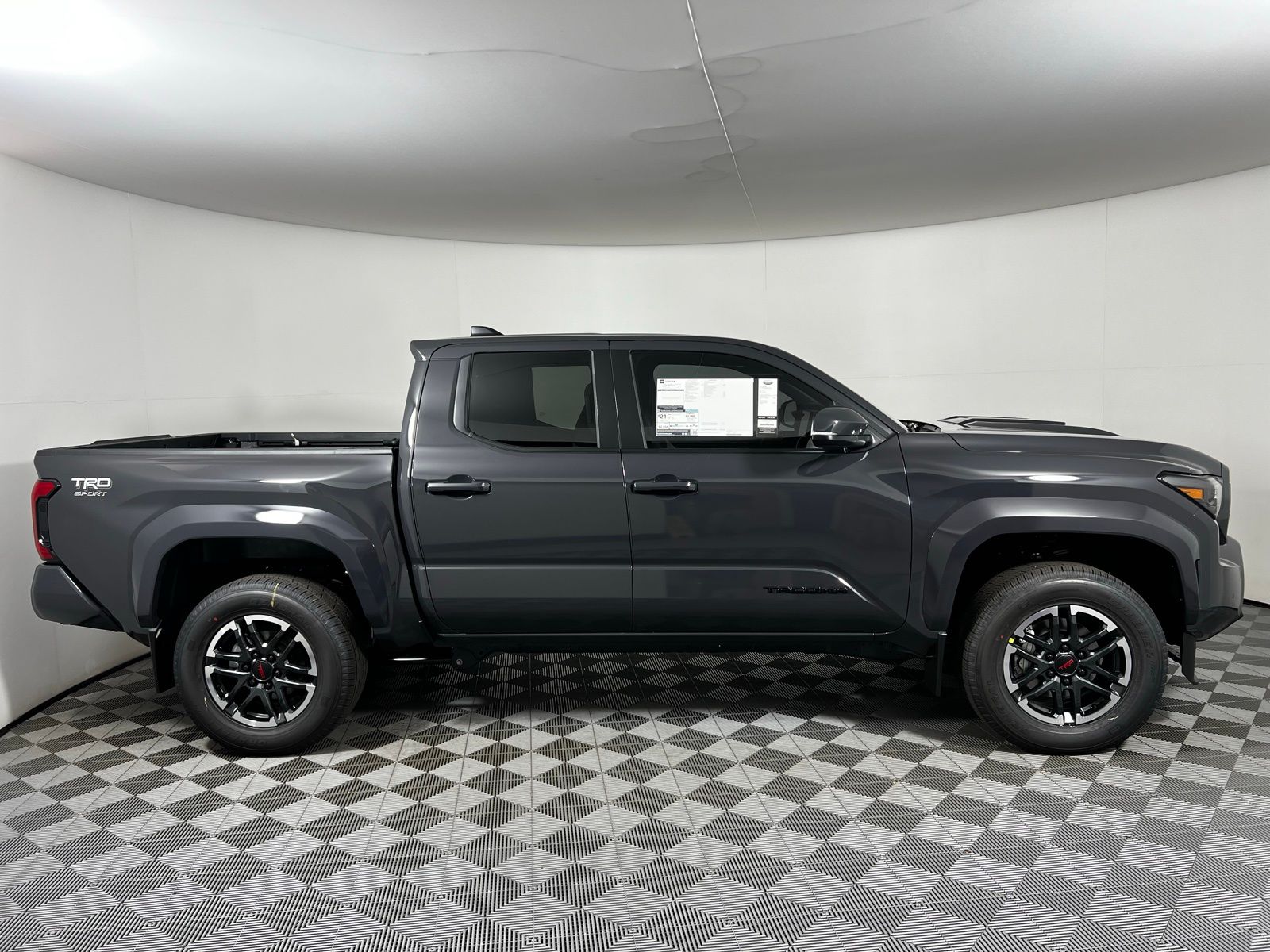 Thumbnail: 2025 Toyota Tacoma - 4