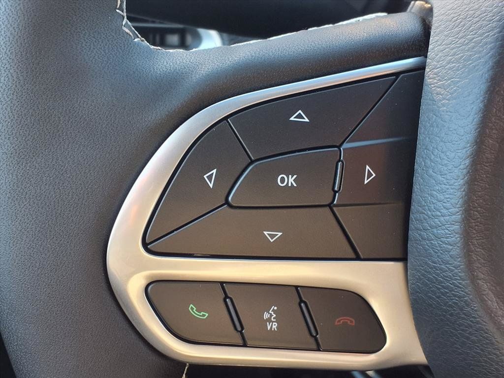 2026 Chrysler Pacifica Select - 6