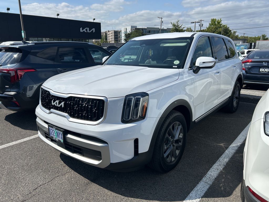 2023 Kia Telluride LX