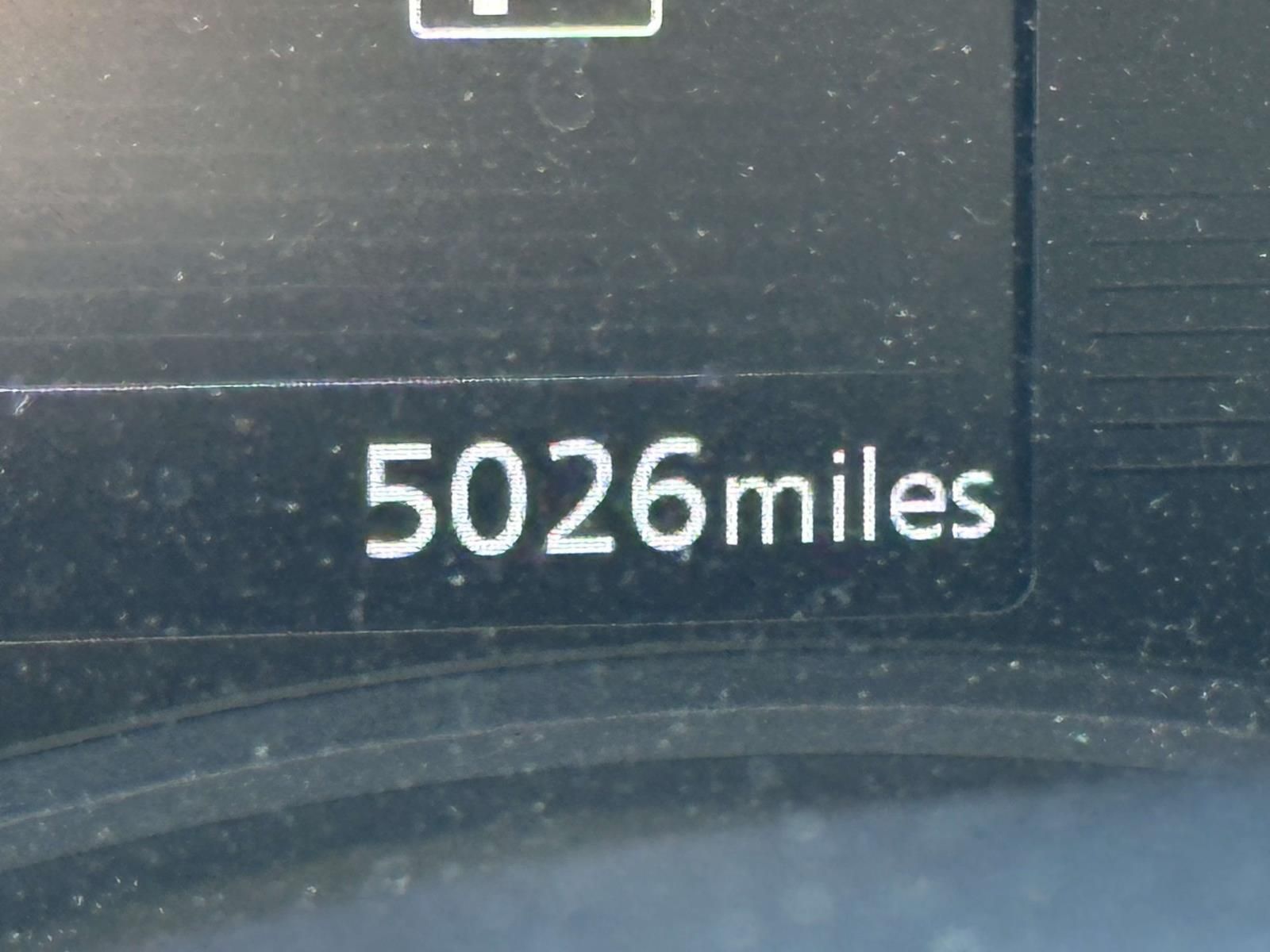 Used 2024 Gray Nissan SR image 31