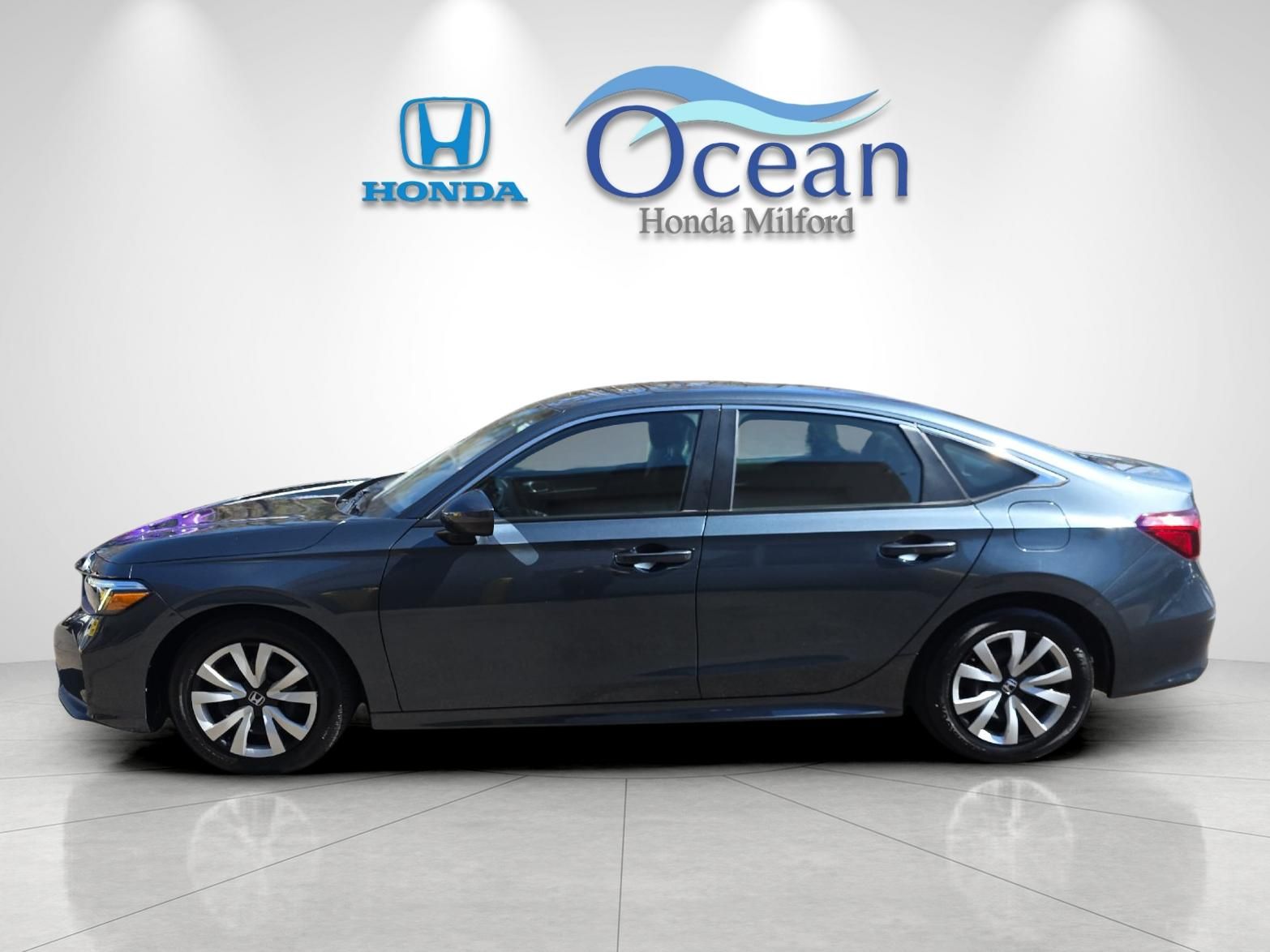 Used 2025 Black Honda LX image 6